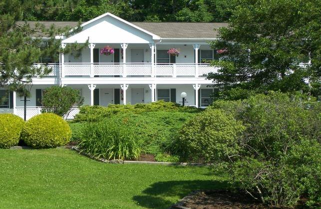 Cedar Crest Inn