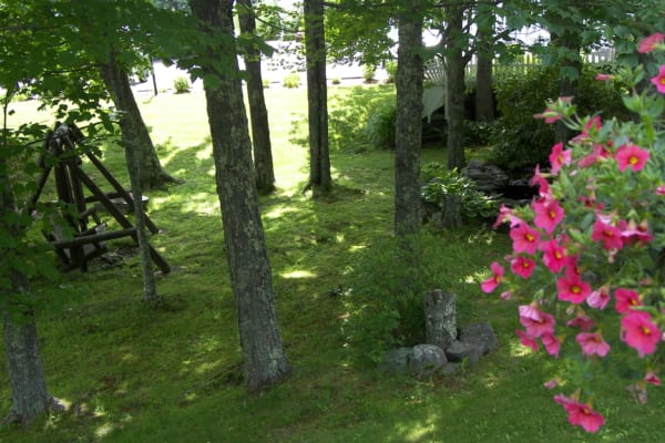 Cedar Crest Inn outdoor space